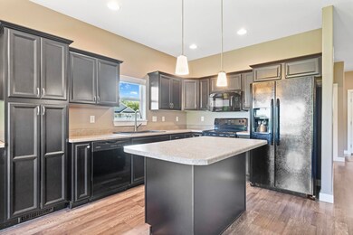 4801 Millenium Dr, Cedar Falls, IA 50613 - photo 6