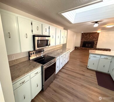 152 Brian Dr, Chehalis, WA 98532 - photo 6