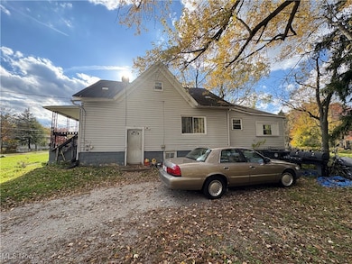 1194 Diagonal Rd, Akron, OH 44307 - photo 2