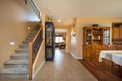 03- ENTRY HALL