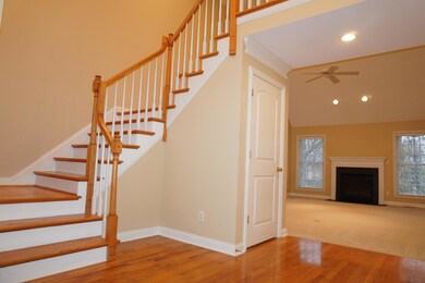 8406 Winnipeg Way, Louisville, KY 40228 - photo 4