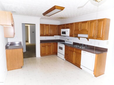 106 Hudson Ln, Jacksonville, NC 28540 - photo 6