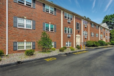 30 Arlington Rd unit 1, Woburn, MA 01801 - photo 2