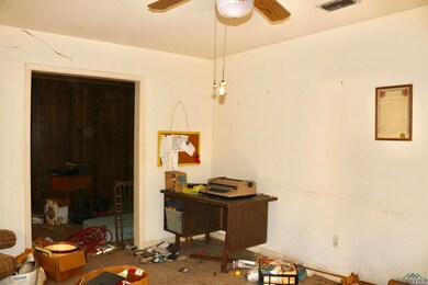 610 Holiday St, Longview, TX 75601 - photo 4