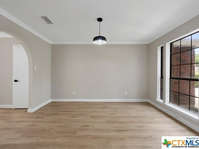 519 Margaret Lee St, Copperas Cove, TX 76522 - photo 6