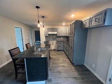 1820 Spradling Rd, Soddy Daisy, TN 37379 - photo 3