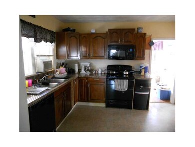 12 Acorn Ave, Warwick, RI 02888 - photo 3