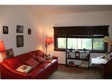 Studio/Study/Office