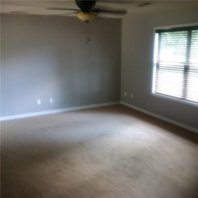 2110 S Emma Ave, Fayetteville, AR 72701 - photo 2