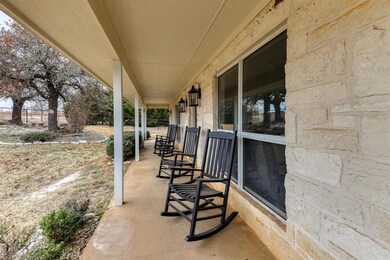 135 Shoreline Cir, Weatherford, TX 76088 - photo 7