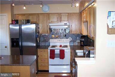 9817 Bale Ct, Owings Mills, MD 21117 - photo 2