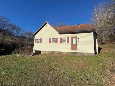 5961 Fairmont Rd, Rivesville, WV 26588 - photo 4