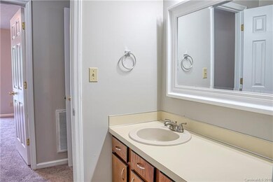 148 Eastwood Dr, Statesville, NC 28625 - photo 5