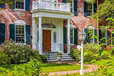 39 Elm St unit B, Woodstock, VT 05091 - photo 4