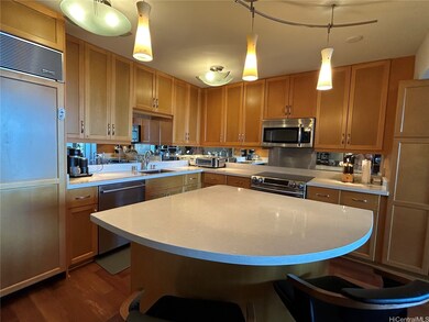 Moana Pacific unit II4505, Honolulu, HI 96814 - photo 2