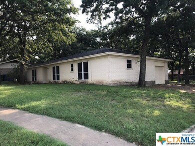 402 Carothers St, Copperas Cove, TX 76522 - photo 2