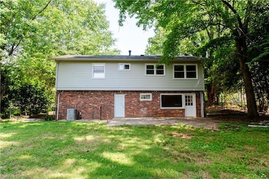 4339 Sasanqua Ct, Tucker, GA 30084 - photo 5