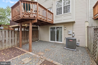 22082 Manning Square, Sterling, VA 20166 - photo 3