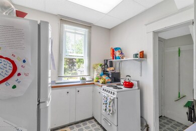 10-1620 Alpha St-WindowStill-Real-E