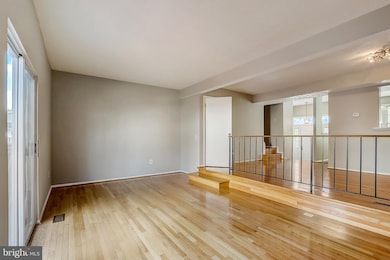 825 Joshua Tree Ct, Owings Mills, MD 21117 - photo 6