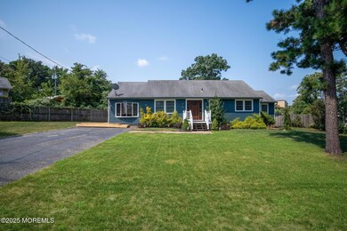 1172 Laurel (3)