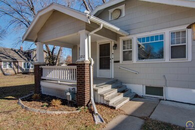 1212 SW Wayne Ave, Topeka, KS 66604 - photo 4