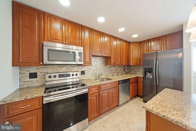 8008 Valley Manor Rd unit 2B, Owings Mills, MD 21117 - photo 6