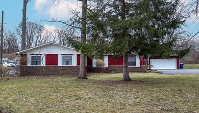 261 Robinwood Ave, Columbus, OH 43213 - photo 4