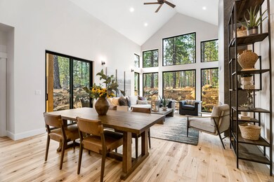 04-Dining Room