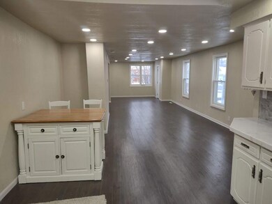 Kitchen_Into_Living_Room