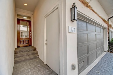4031 Bellefontaine St unit 127, Houston, TX 77025 - photo 2