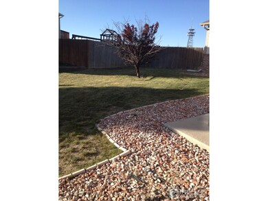 HUGE side yard