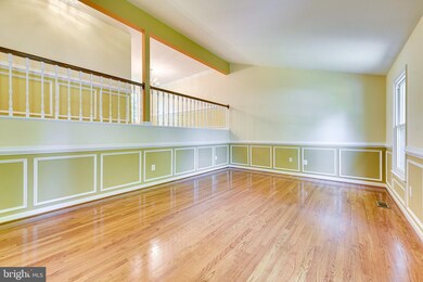 13452 Stream Valley Dr, Chantilly, VA 20151 - photo 6