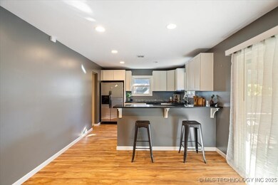 1414 E 56th St, Tulsa, OK 74105 - photo 5