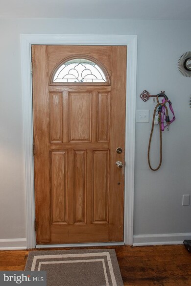 709 Braxton Rd, Ridley Park, PA 19078 - photo 5