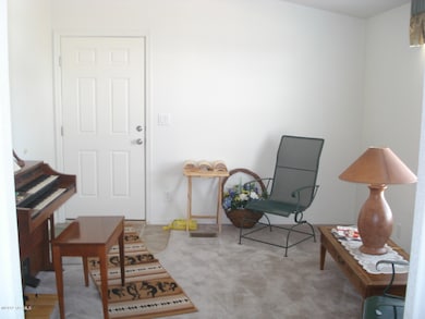 Entry Way-Sitting Area