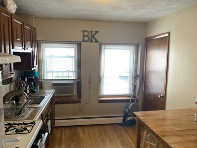 75 N Margin St unit 4, Boston, MA 02113 - photo 2