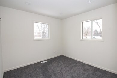 2531 Sequoit Rd, Waukegan, IL 60087 - photo 7