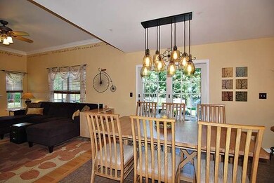 11 Pine Hill Dr, North Aurora, IL 60542 - photo 7