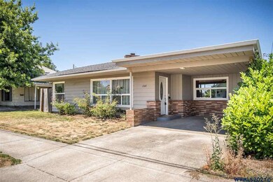 1141 12th Ave SW, Albany, OR 97321 - photo 2