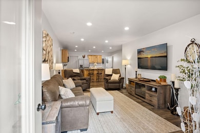 4-web-or-mls-132 Maple Rd (4)