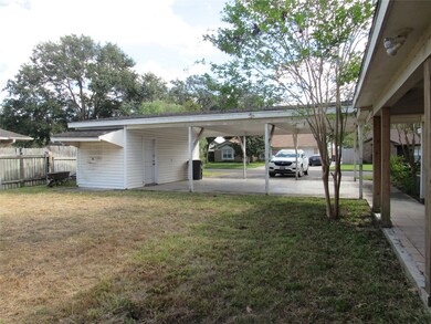 2825 La Vista Ave, Bay City, TX 77414 - photo 4