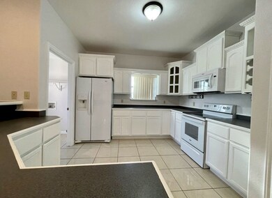 2621 Arrow Point Blvd, Eagle Pass, TX 78852 - photo 7