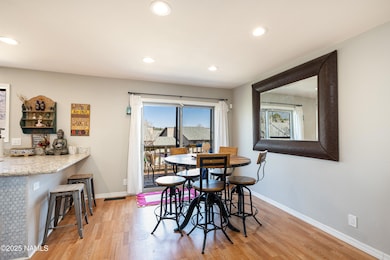 Eat-in Kitchen