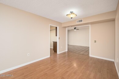 10537 W Wheatridge Dr, Sun City, AZ 85373 - photo 4