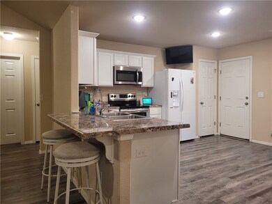 963 Maddy St, Elkins, AR 72727 - photo 7