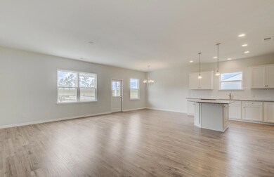 rosemont eating area and kitchen island