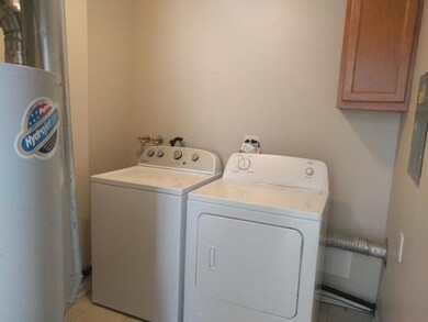 3703 Peach Grove Ln, Hazel Crest, IL 60429 - photo 6