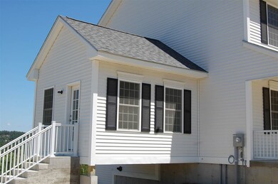 122 Brookview Dr unit 29, Hooksett, NH 03106 - photo 4