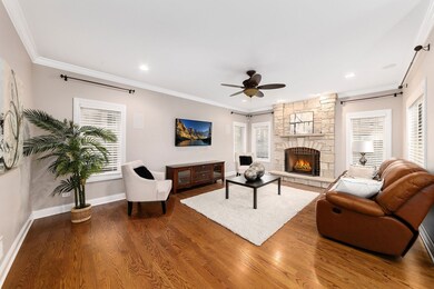 621 S Bryan St, Elmhurst, IL 60126 - photo 4